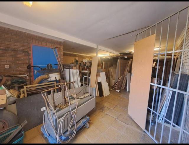 INDUSTRIAL PROPERTY TO RENT IN BEACONVALE
